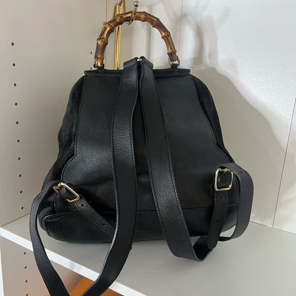 🔥🔥 GUCCI suede and leather bamboo backpack - Picture 2 of 9